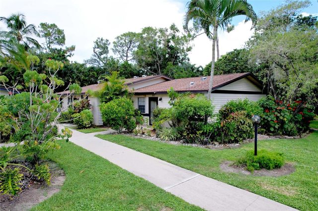 1001 PINE ISLE LANE 1001, Naples, FL 34112