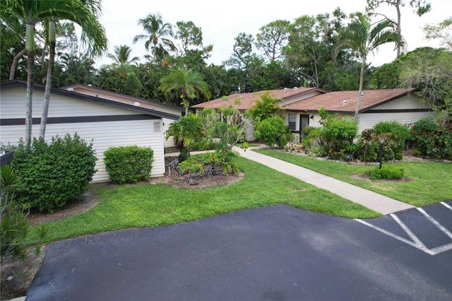 1001 PINE ISLE LANE 1001, Naples, FL 34112