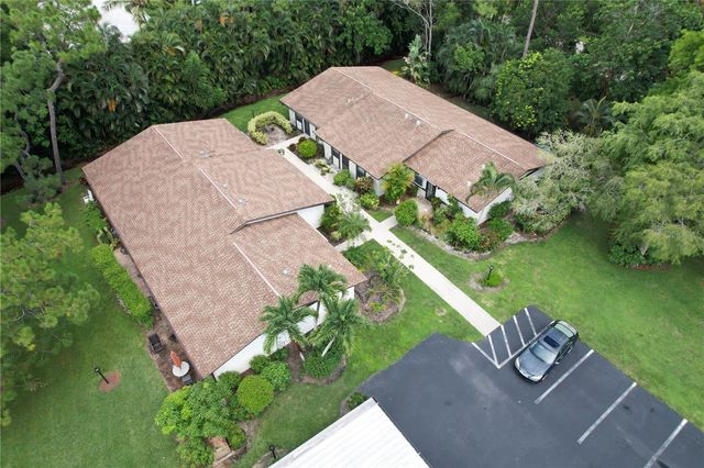1001 PINE ISLE LANE 1001, Naples, FL 34112