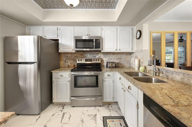 1001 PINE ISLE LANE 1001, Naples, FL 34112