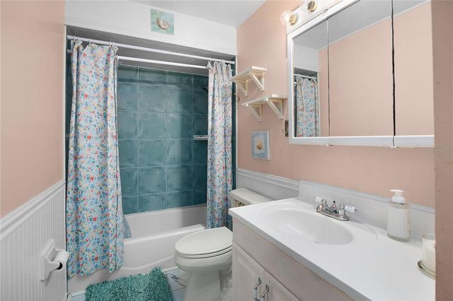 1001 PINE ISLE LANE 1001, Naples, FL 34112