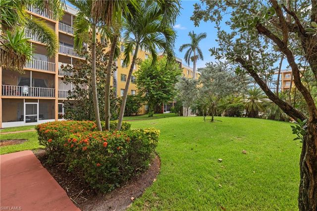 2366 E Mall DR 213, Fort Myers, FL 33901