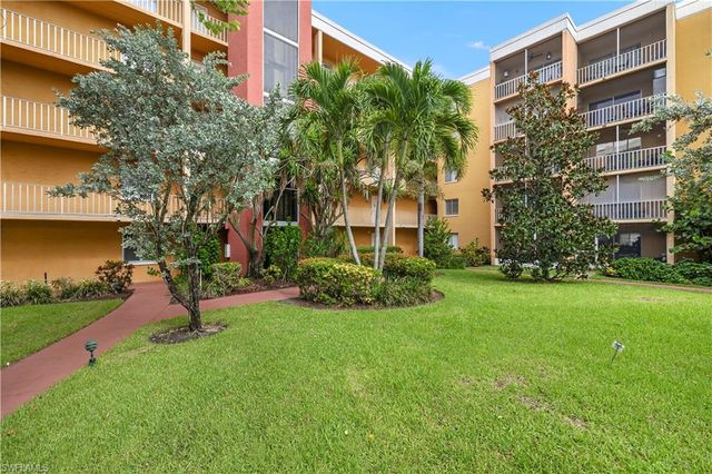 2366 E Mall DR 213, Fort Myers, FL 33901