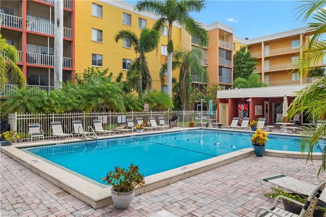 2366 E Mall DR 213, Fort Myers, FL 33901