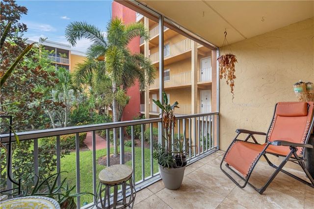 2366 E Mall DR 213, Fort Myers, FL 33901