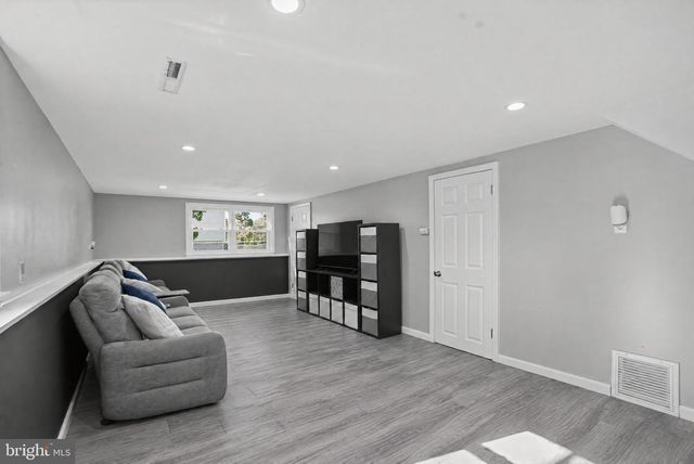 220 OGDEN STATION RD, Wenonah, NJ 08090