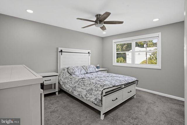 220 OGDEN STATION RD, Wenonah, NJ 08090