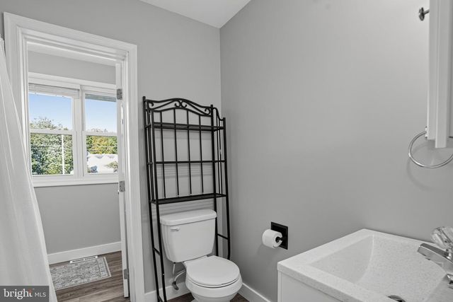 220 OGDEN STATION RD, Wenonah, NJ 08090