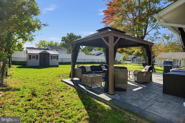 220 OGDEN STATION RD, Wenonah, NJ 08090