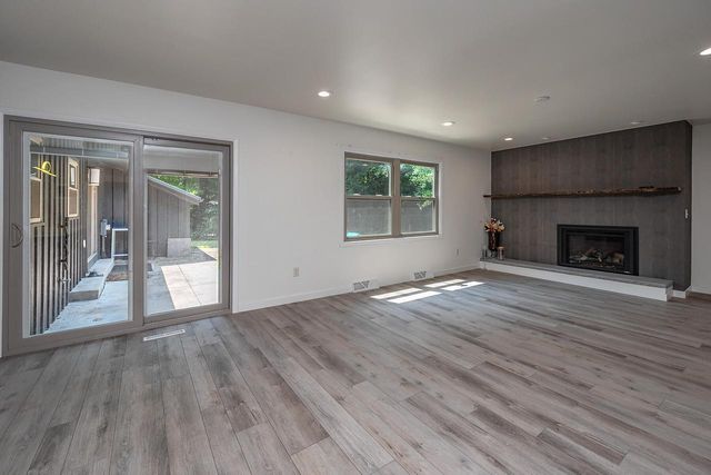 14825 Woodbridge ROAD, Brookfield, WI 53005
