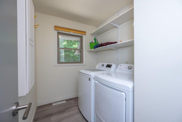 14825 Woodbridge ROAD, Brookfield, WI 53005