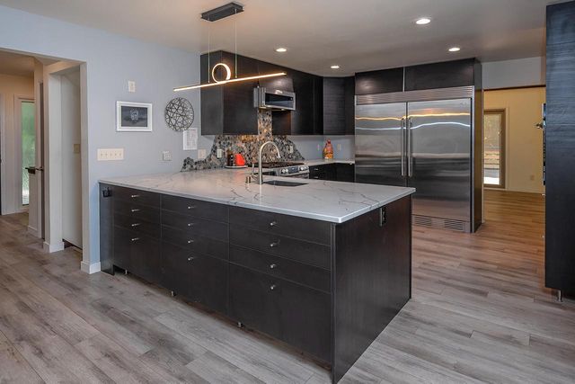 14825 Woodbridge ROAD, Brookfield, WI 53005