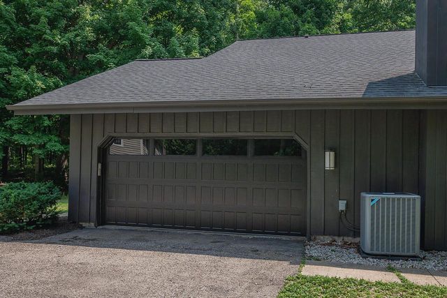 14825 Woodbridge ROAD, Brookfield, WI 53005