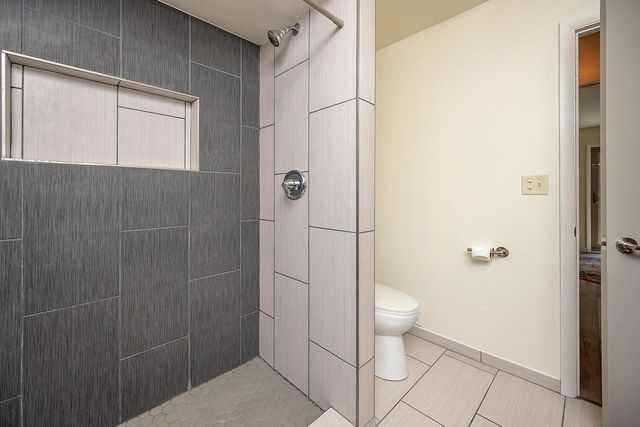 14825 Woodbridge ROAD, Brookfield, WI 53005