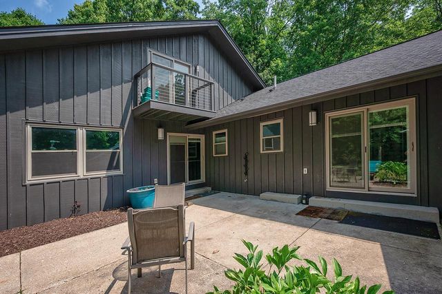 14825 Woodbridge ROAD, Brookfield, WI 53005