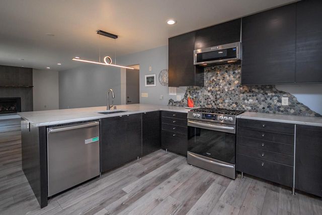 14825 Woodbridge ROAD, Brookfield, WI 53005