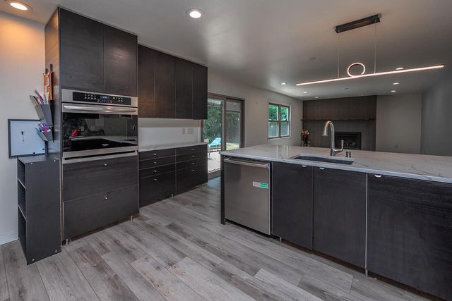 14825 Woodbridge ROAD, Brookfield, WI 53005
