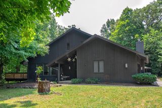 14825 Woodbridge ROAD, Brookfield, WI 53005