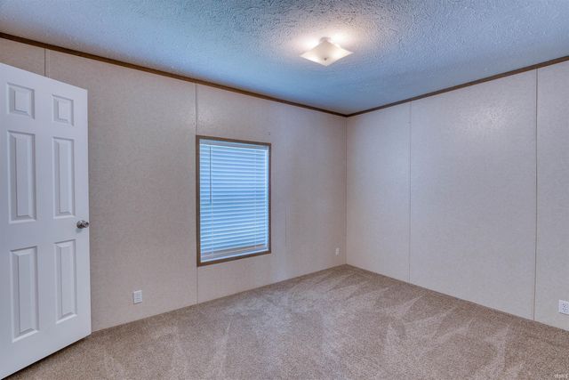 302 S Center Street, Fort Branch, IN 47648