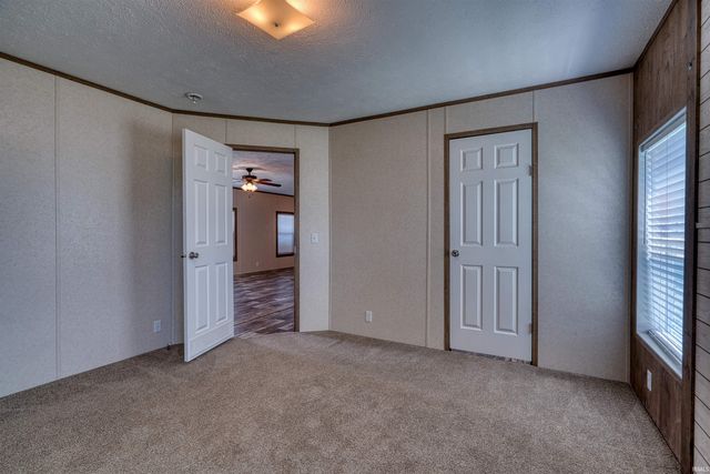 302 S Center Street, Fort Branch, IN 47648