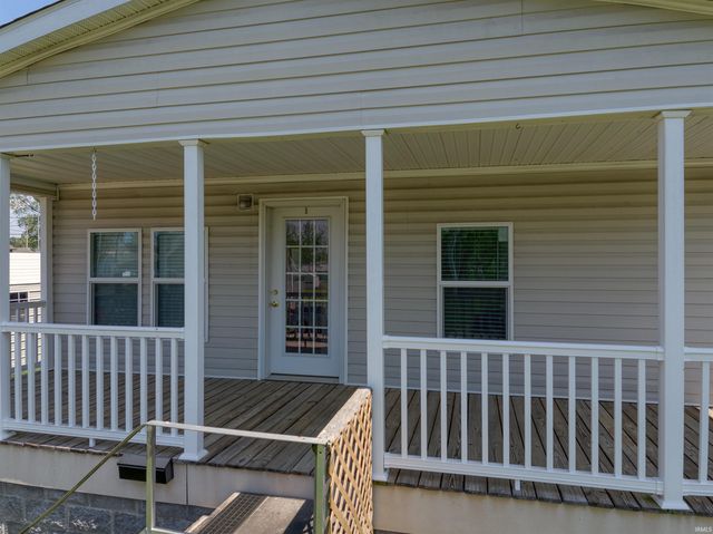 302 S Center Street, Fort Branch, IN 47648