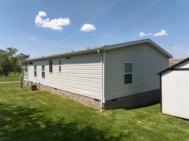 302 S Center Street, Fort Branch, IN 47648