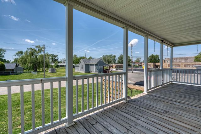 302 S Center Street, Fort Branch, IN 47648