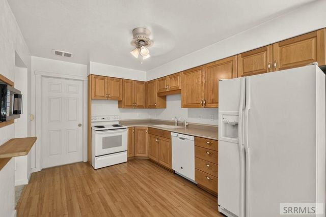 877 Flora Circle, Idaho Falls, ID 83401