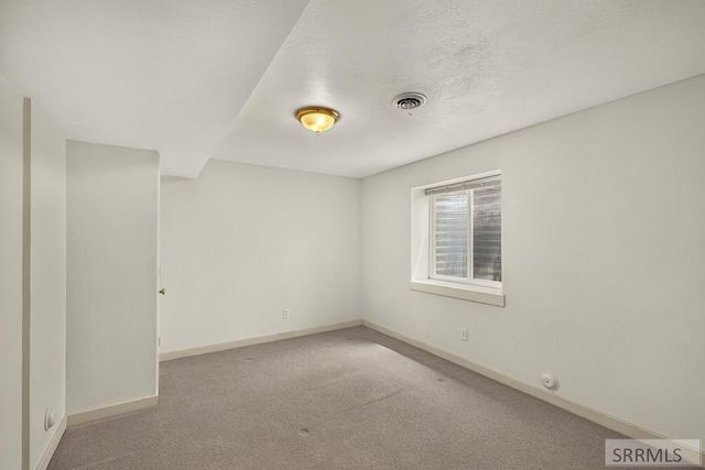877 Flora Circle, Idaho Falls, ID 83401