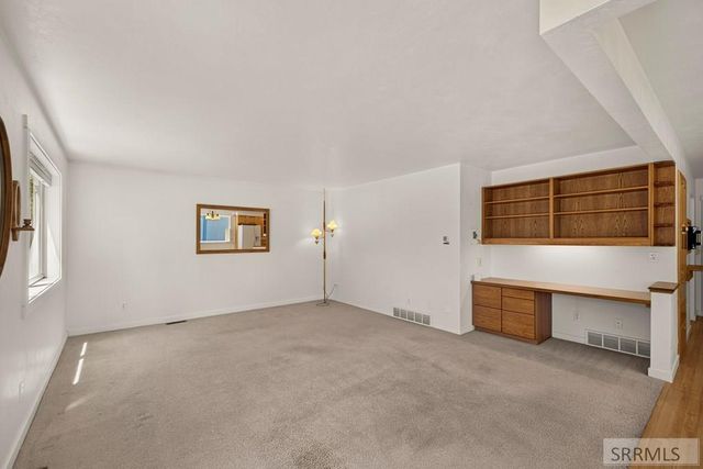 877 Flora Circle, Idaho Falls, ID 83401