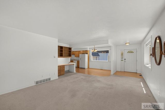 877 Flora Circle, Idaho Falls, ID 83401