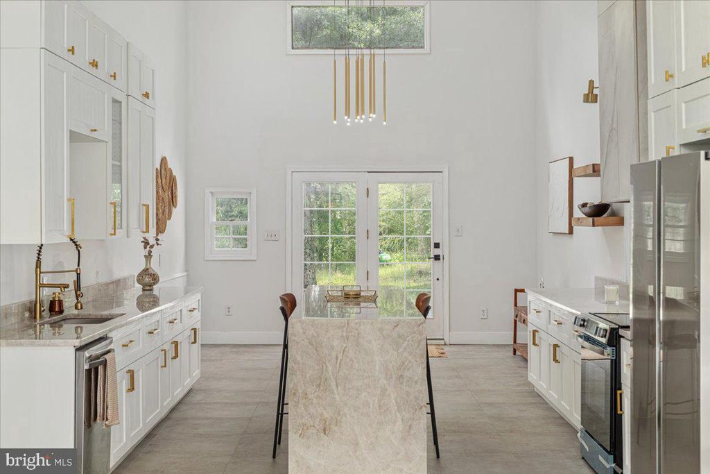 101 DELAWARE TRL, Winchester, VA 22602