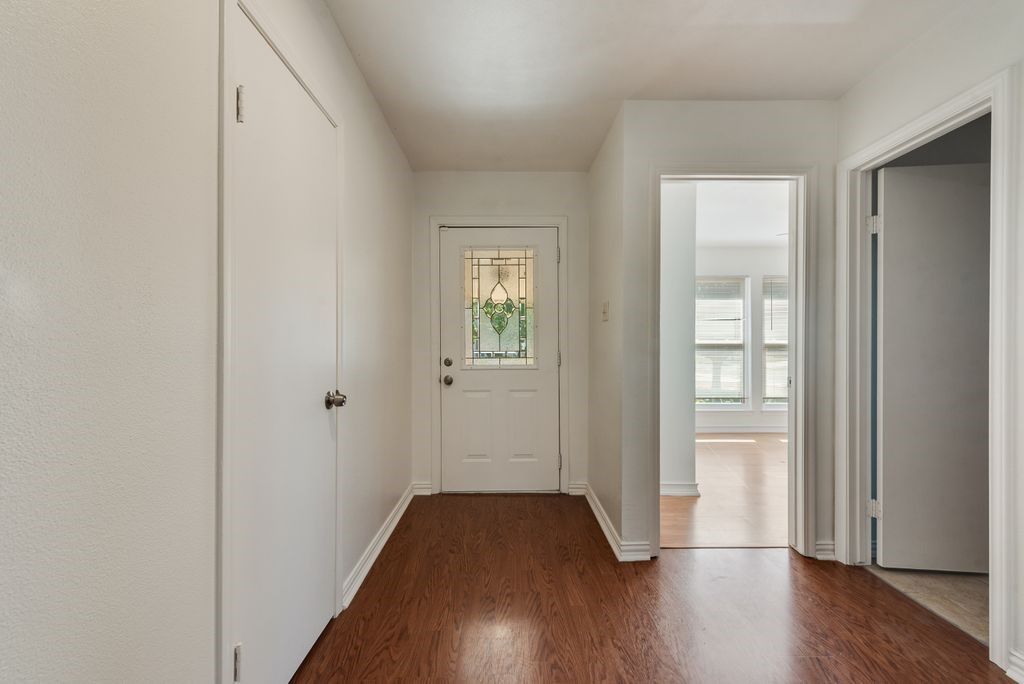 7001 Rose Lea Court, Fort Worth, TX 76137 — photo 3