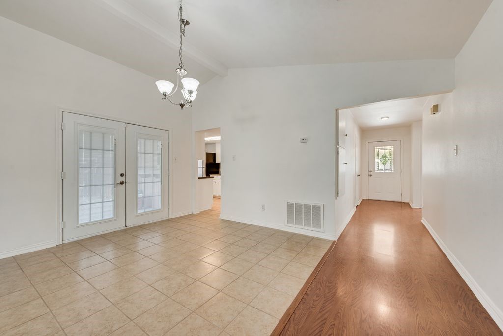 7001 Rose Lea Court, Fort Worth, TX 76137 — photo 4