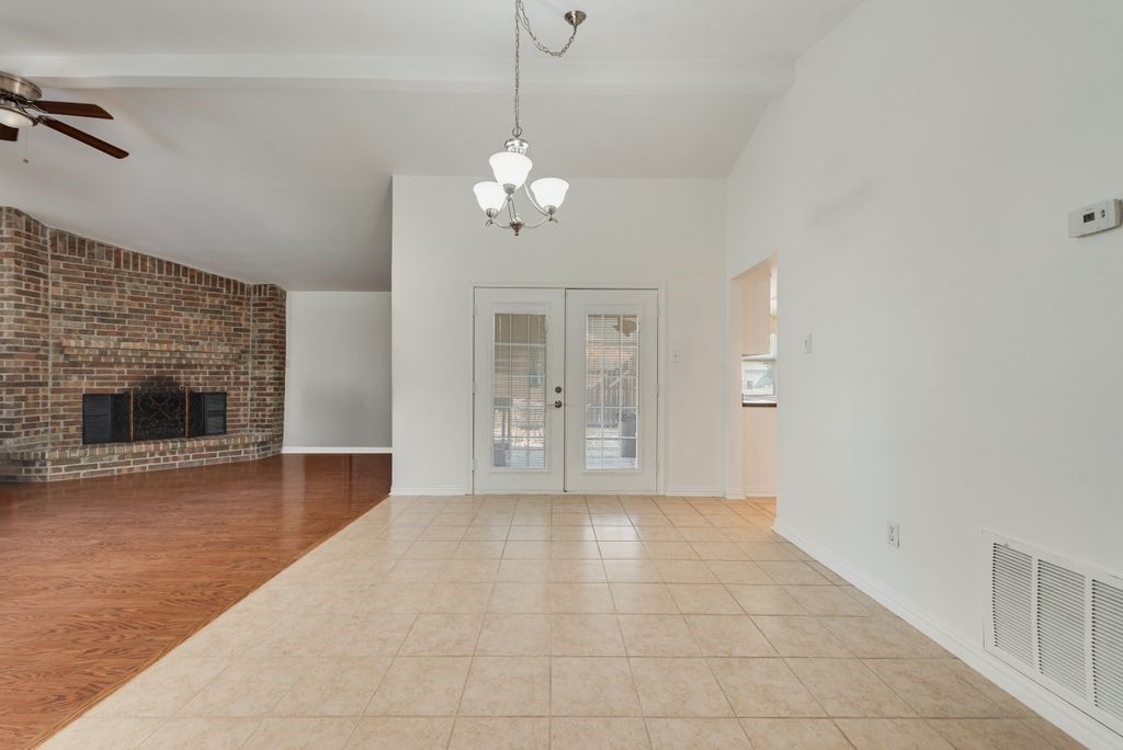 7001 Rose Lea Court, Fort Worth, TX 76137 — photo 5
