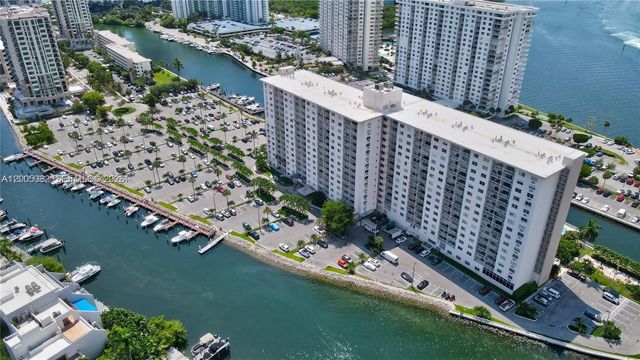 400 Kings Point Dr 331, Sunny Isles Beach, FL 33160