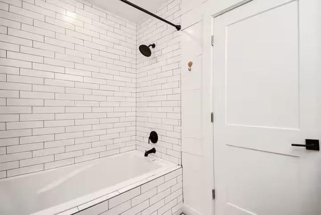 5324 Avenue L, Galveston, TX 77551