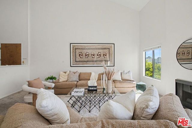 1909 Glendon Avenue 304, Los Angeles, CA 90025