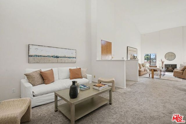 1909 Glendon Avenue 304, Los Angeles, CA 90025