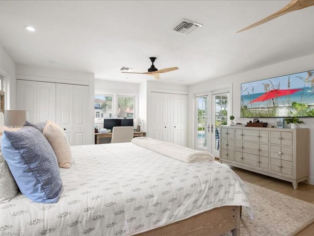 337 Mooring Line DR, Naples, FL 34102