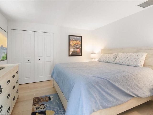 337 Mooring Line DR, Naples, FL 34102