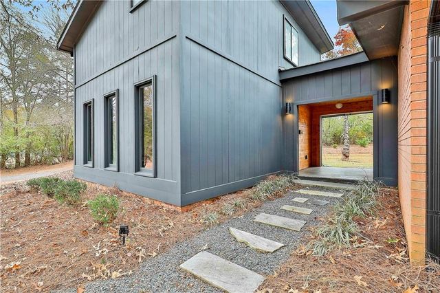 511 E Boyd Road, Hogansville, GA 30230