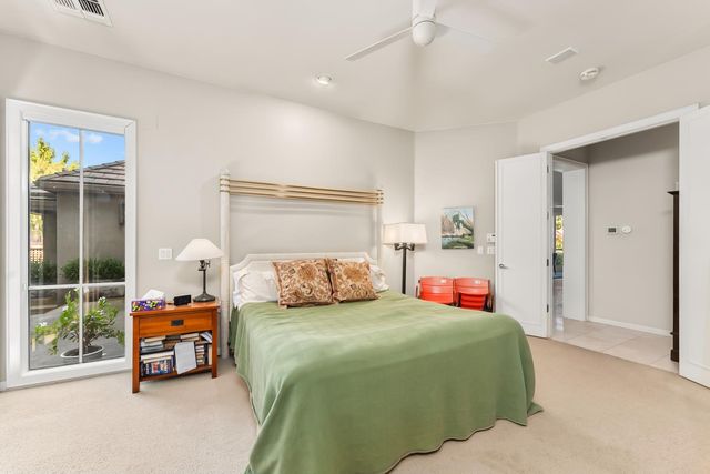 11 Lake Harbor Ct, Sacramento, CA 95831