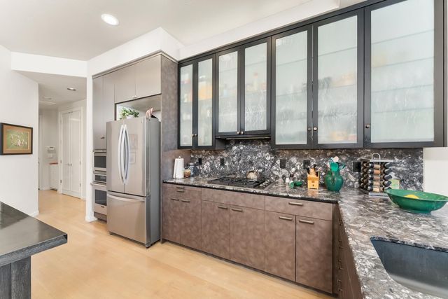 11 Lake Harbor Ct, Sacramento, CA 95831