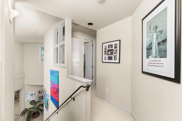 11 Lake Harbor Ct, Sacramento, CA 95831