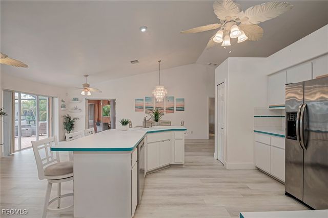 12196 Matlacha BLVD, Matlacha Isles, FL 33991