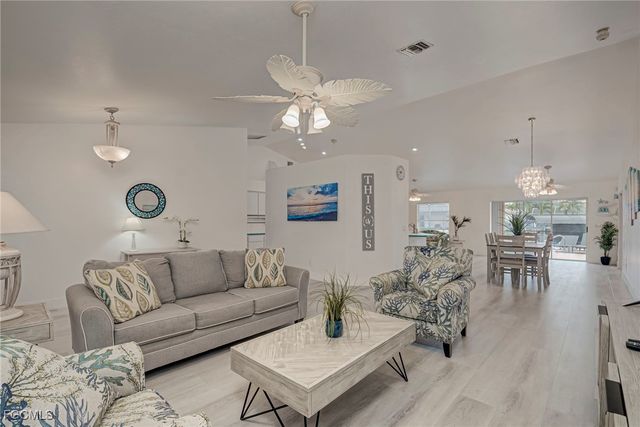 12196 Matlacha BLVD, Matlacha Isles, FL 33991