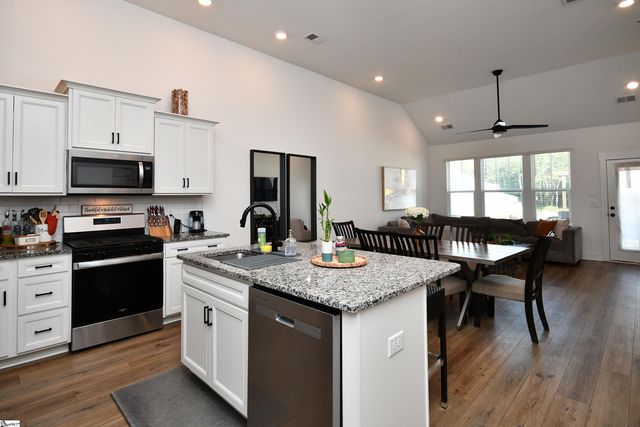 107 Thornfield Drive, Greenville, SC 29605
