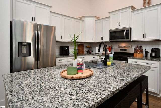 107 Thornfield Drive, Greenville, SC 29605