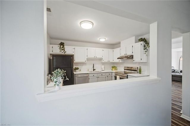 3574 Campion AVE, Virginia Beach, VA 23462